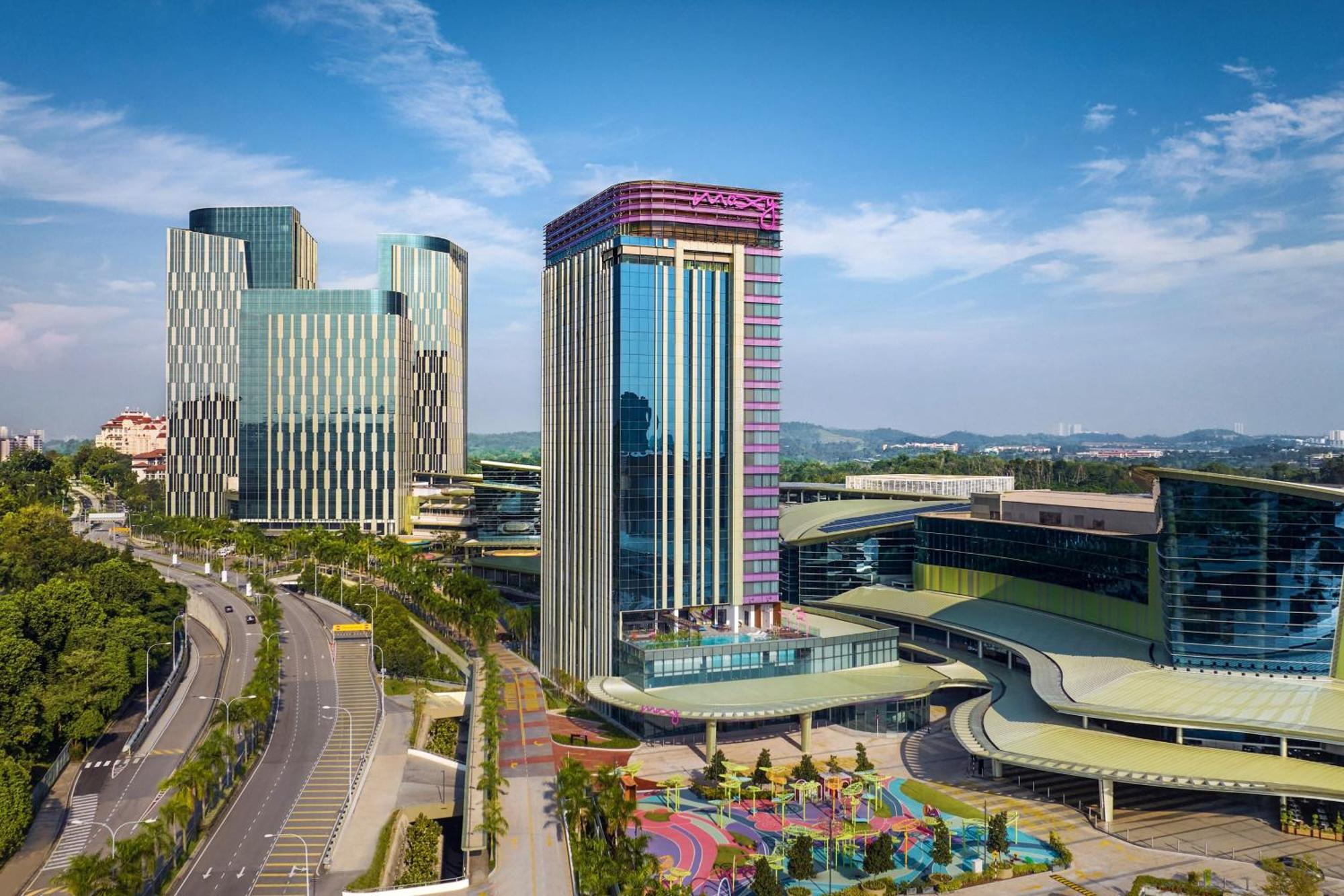 Moxy Putrajaya Hotel ภายนอก รูปภาพ